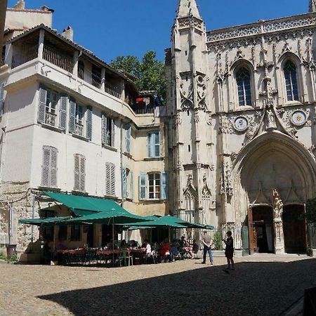 Les Marchands Aviñón Exterior foto