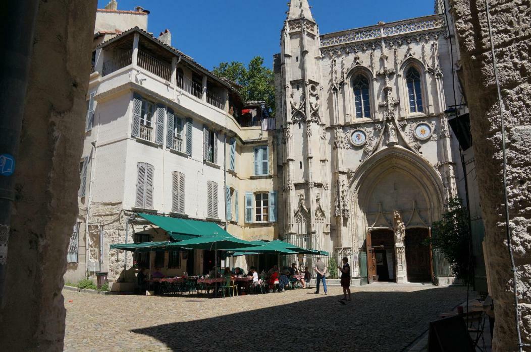 Les Marchands Aviñón Exterior foto